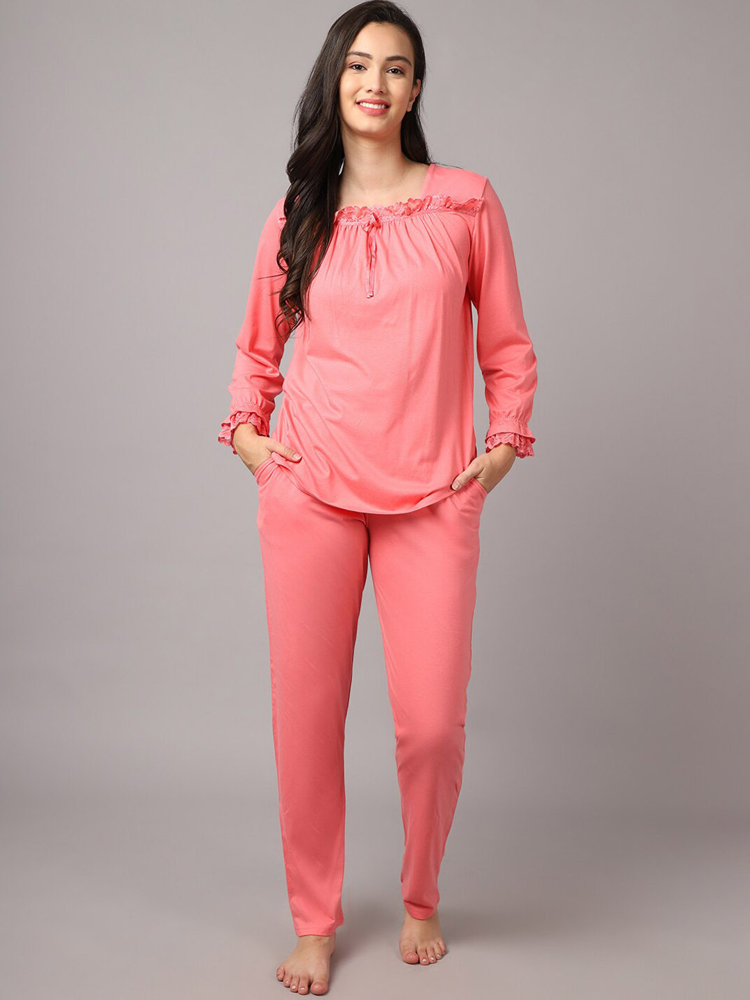 

Kanvin Women Peach-Coloured Night suit