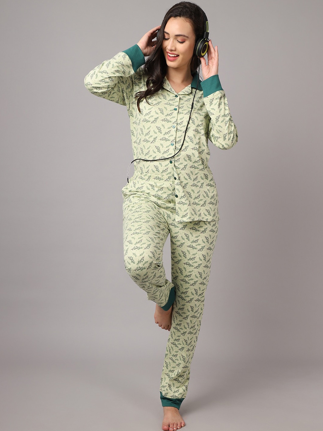 

Kanvin Women Sea Green Printed Night suit