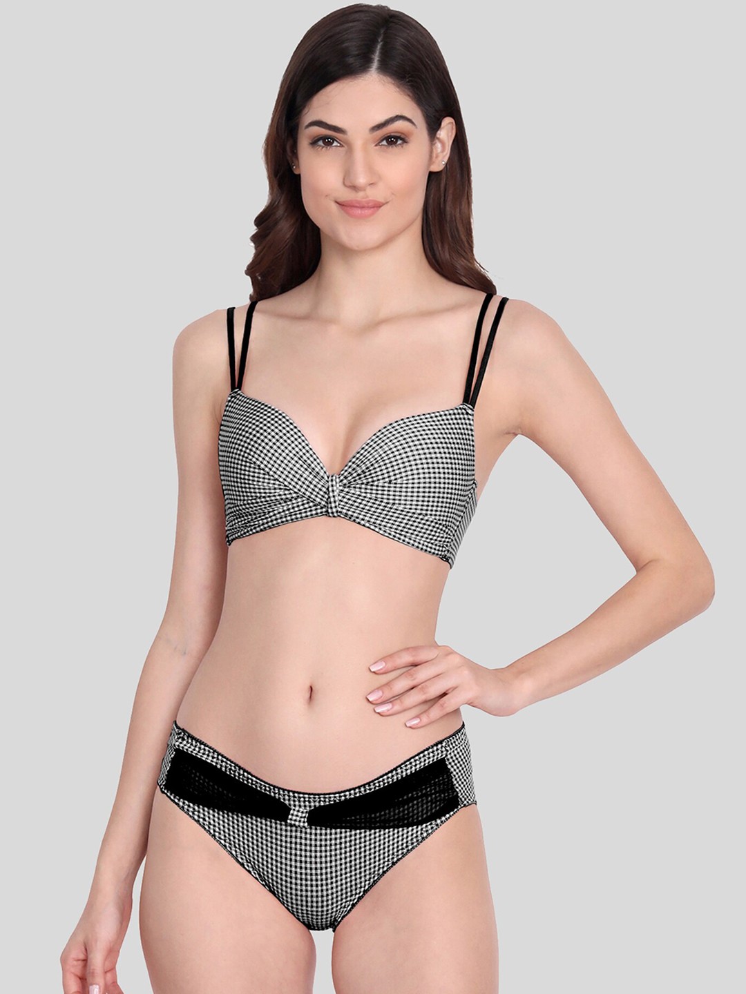 

3mads Women Black Self Design Lingerie Set SP003_BK