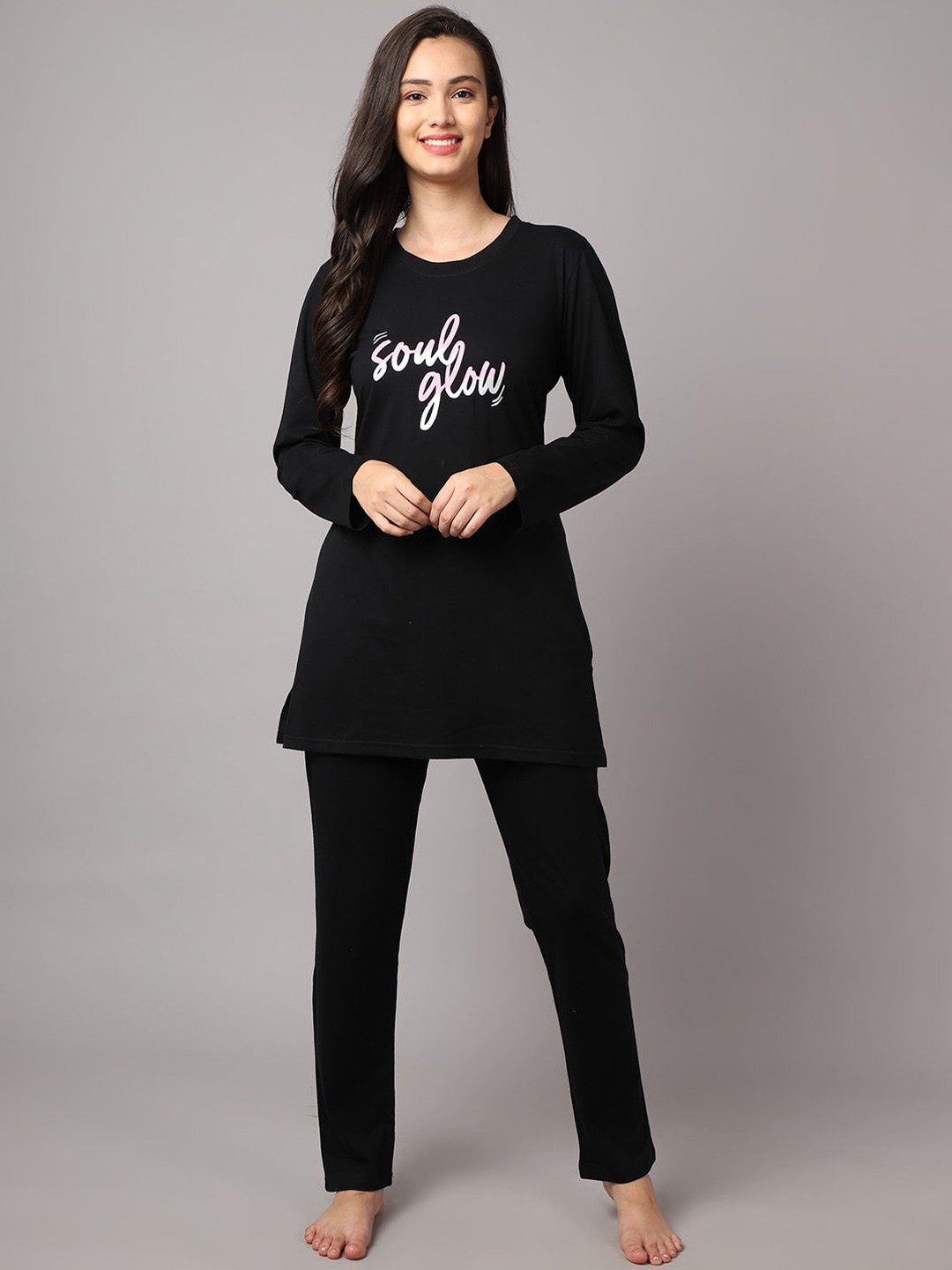 

Kanvin Women Black & Pink Printed Night suit