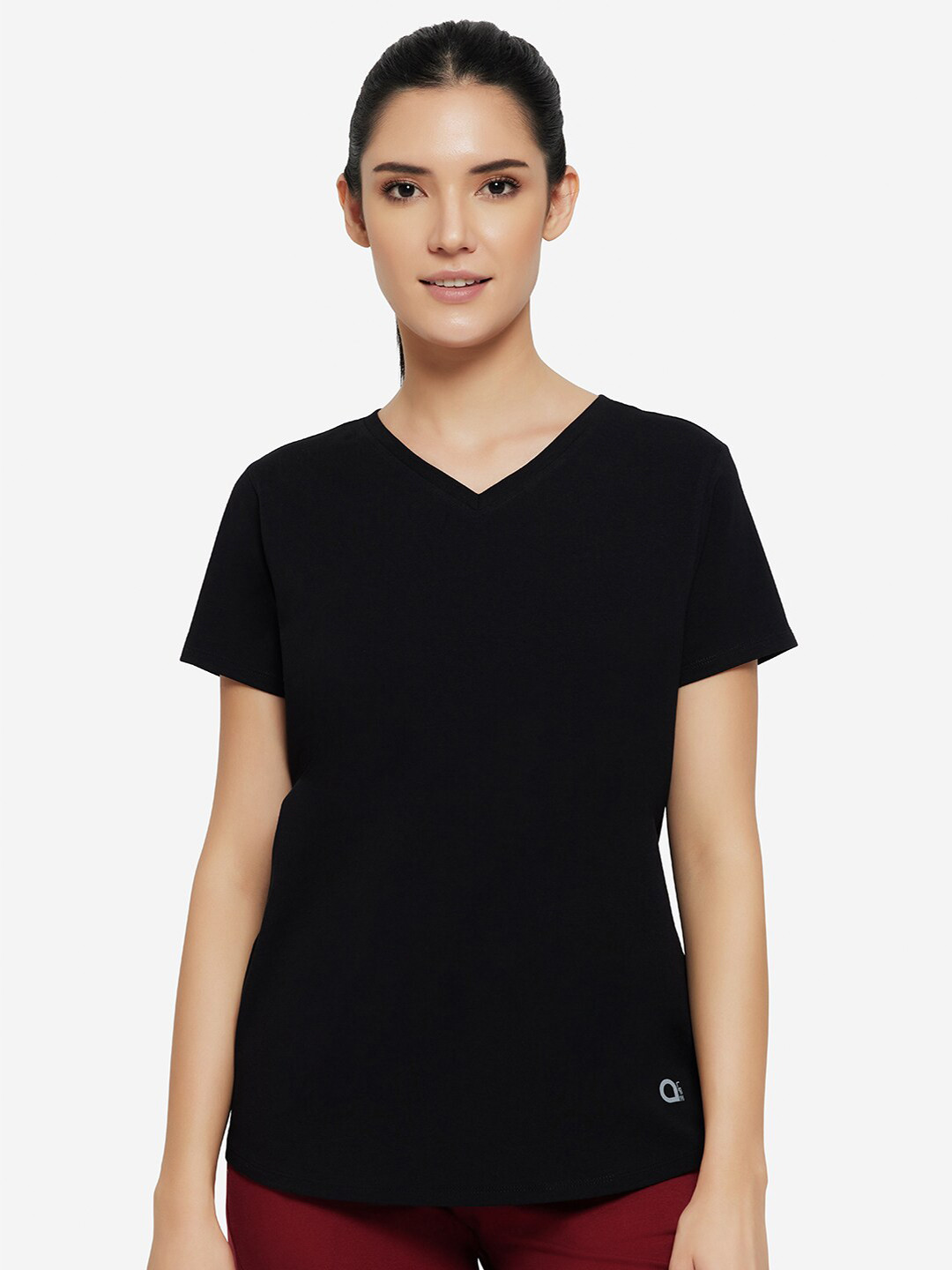 

Amante Women Black V-Neck T-shirt