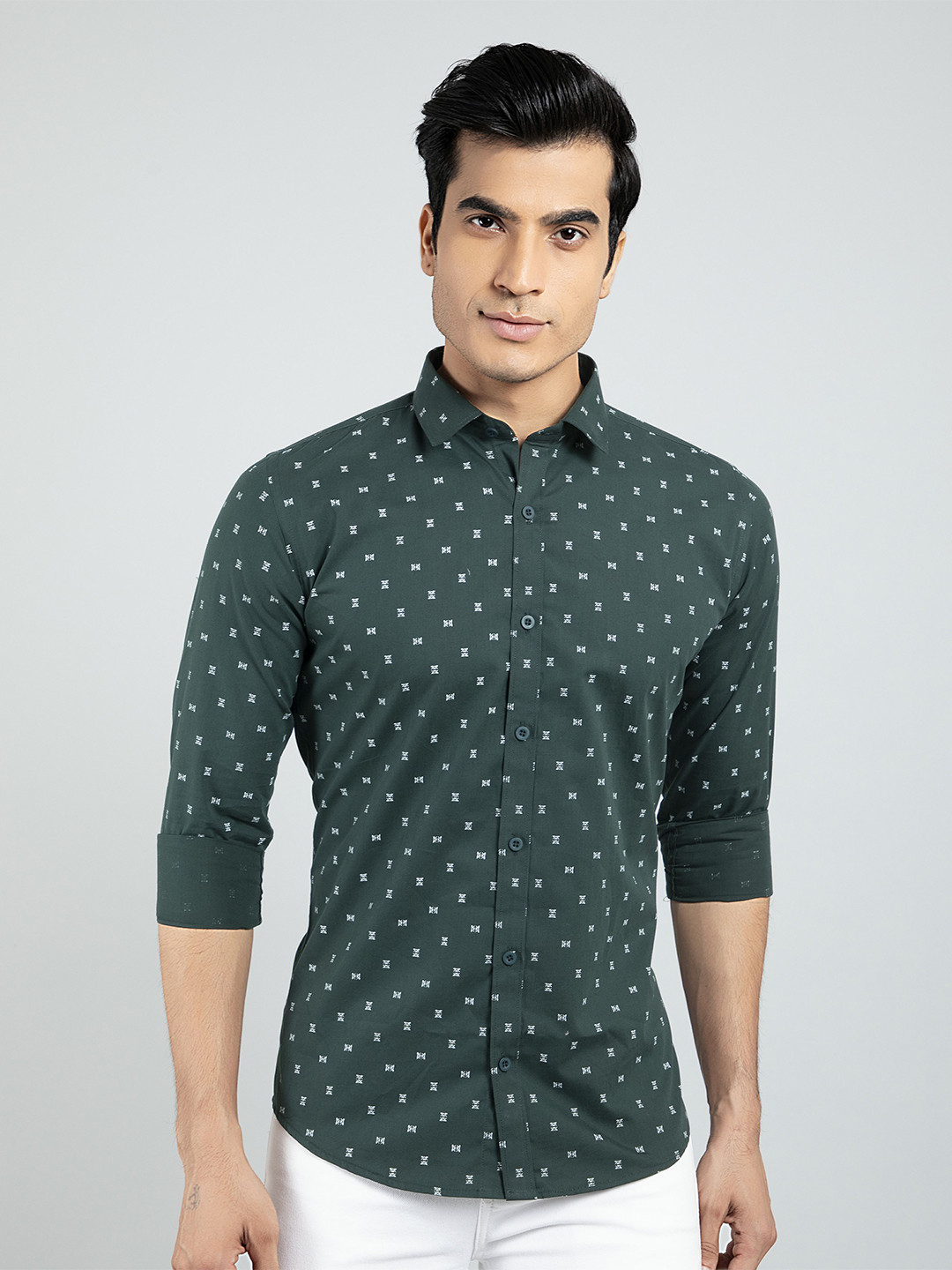 

AMRUTVARSHA CREATION Men Green Printed Casual Shirt