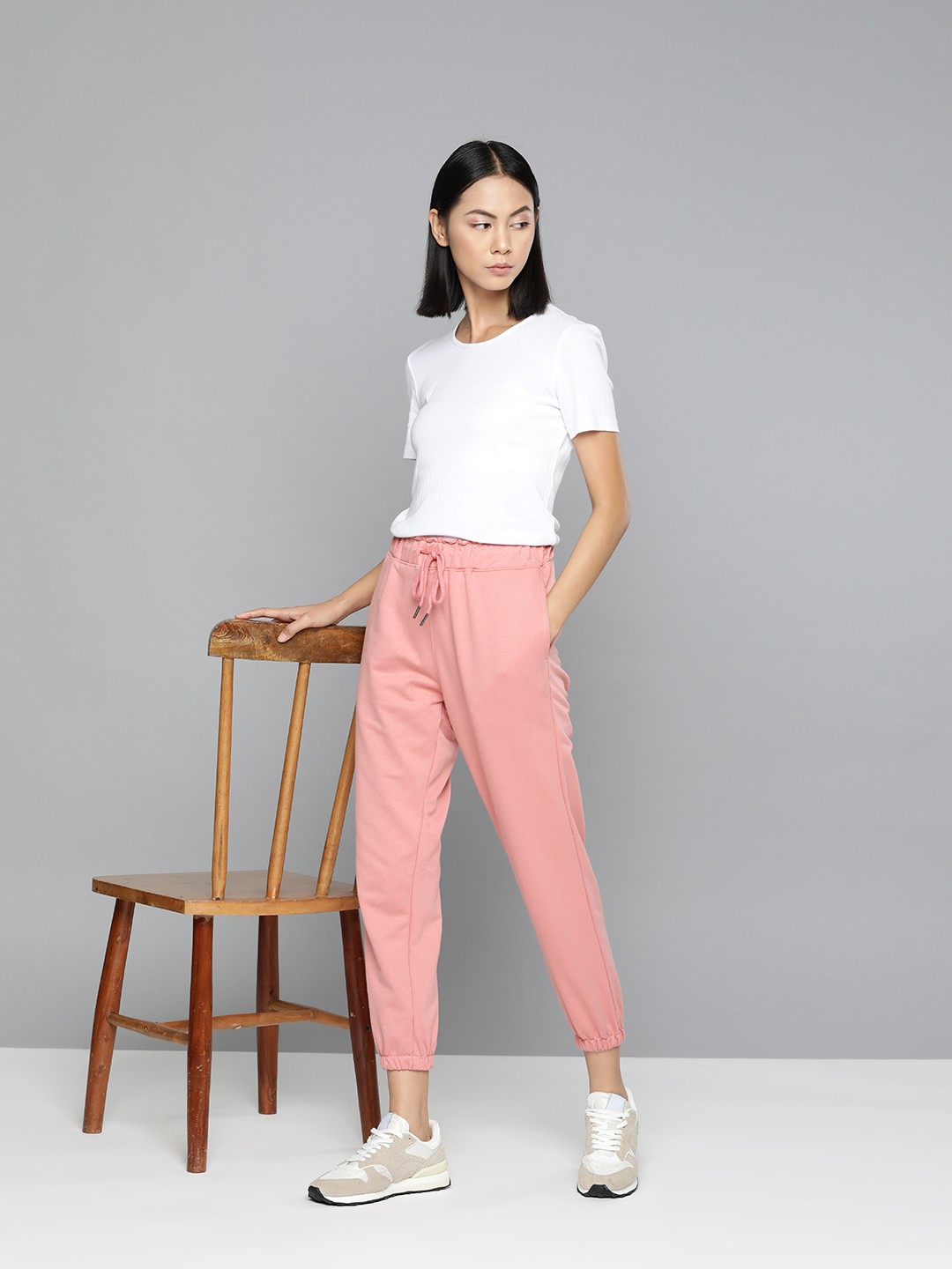 

ether Women Regular Fit Joggers, Pink