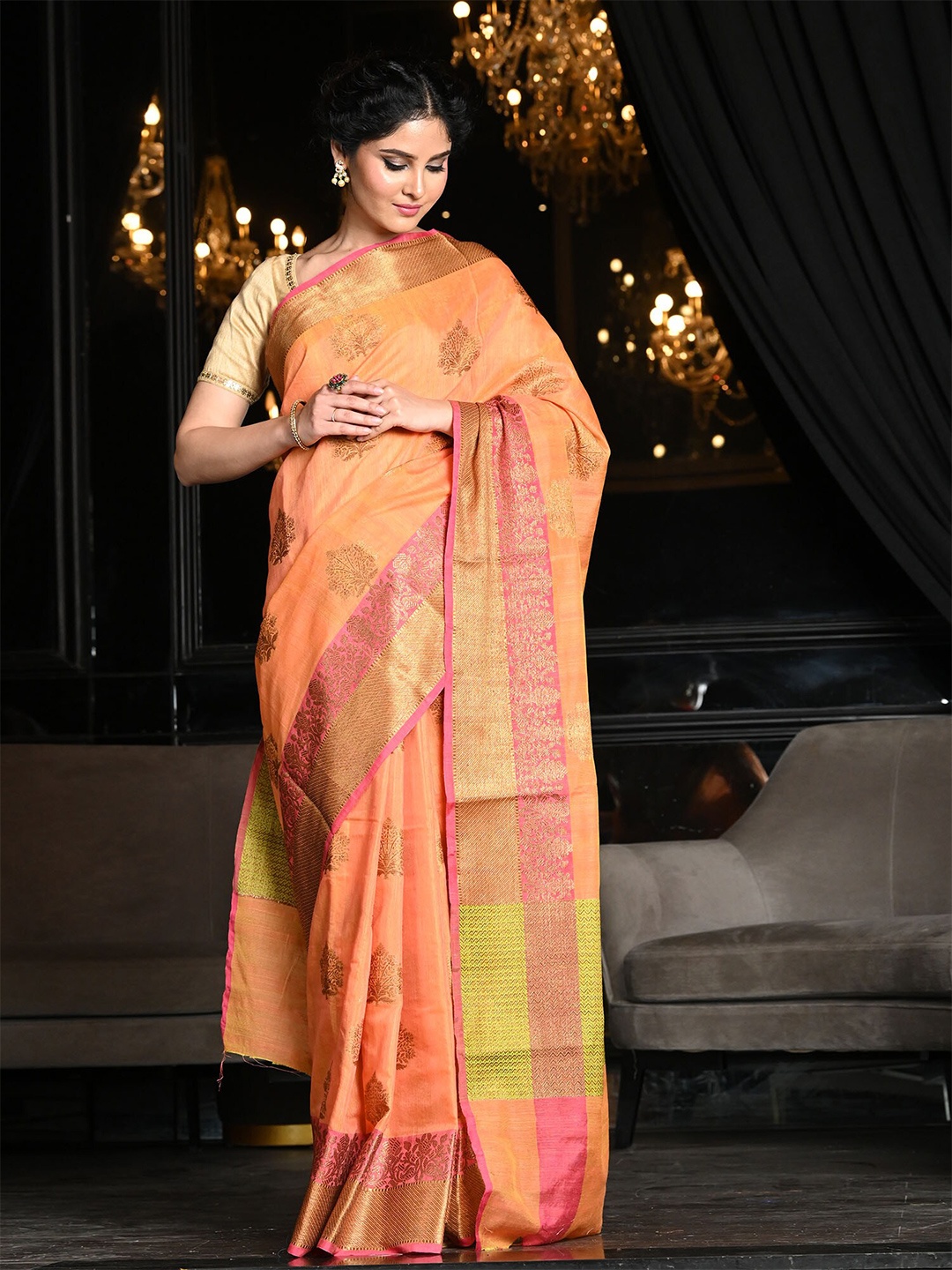 

BEATITUDE Women Orange & Pink Floral Zari Pure Silk Saree