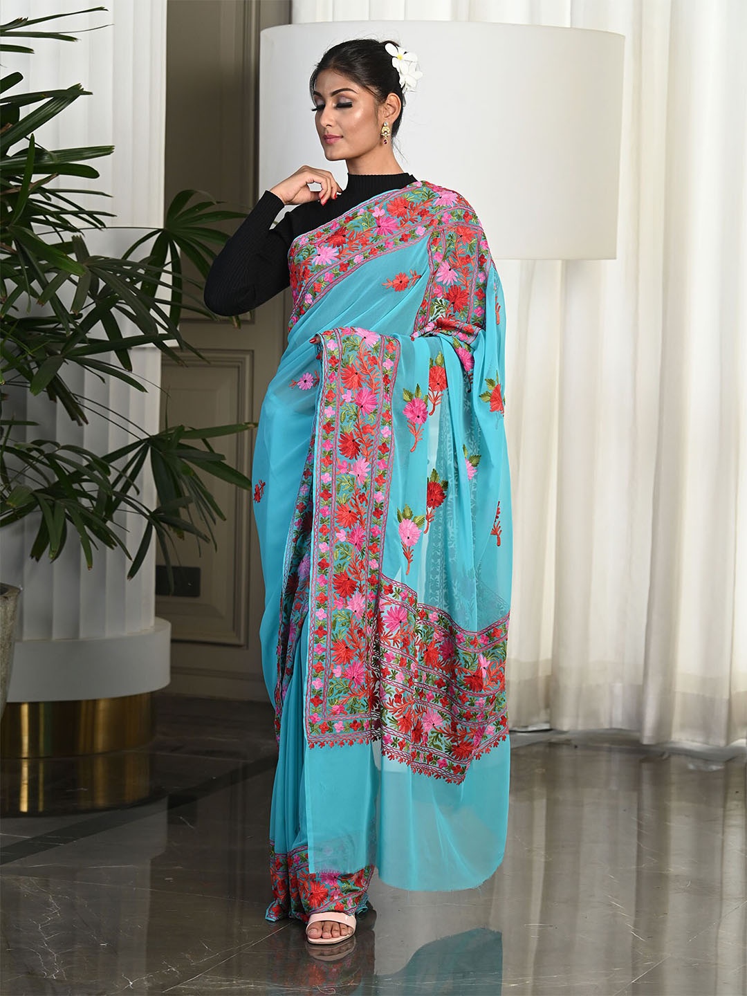 

BEATITUDE Blue & Red Floral Embroidered Aari Work Saree
