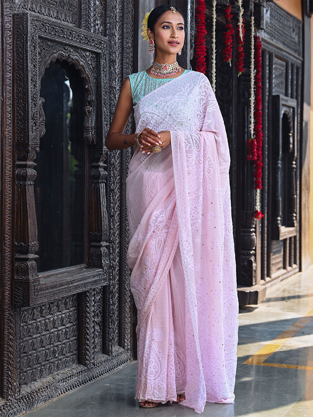 

BEATITUDE Pink Ethnic Motifs Embroidered Chikankari Saree