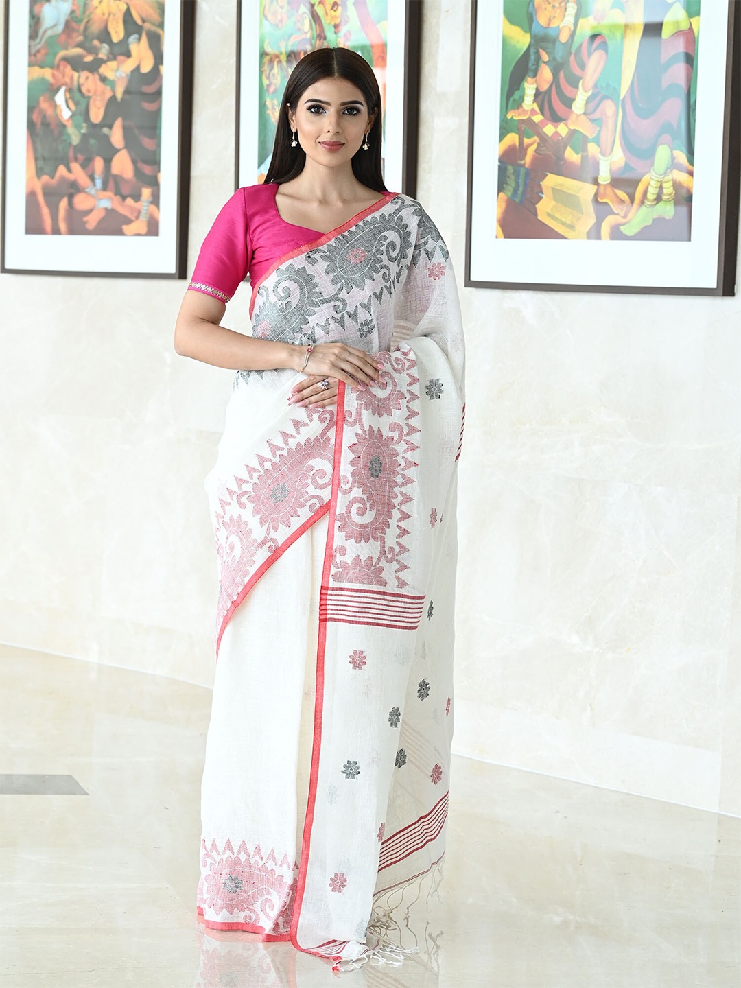 

BEATITUDE White & Grey Paisley Woven Design Pure Linen Saree