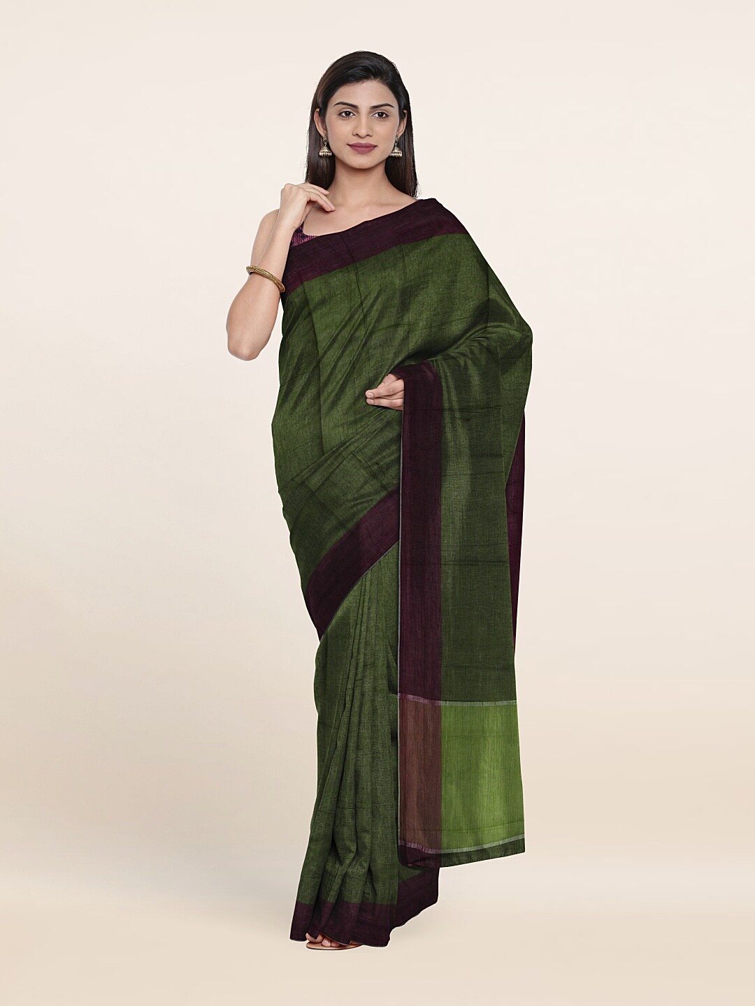 

Pothys Women Green & Brown Solid Pure Cotton Saree