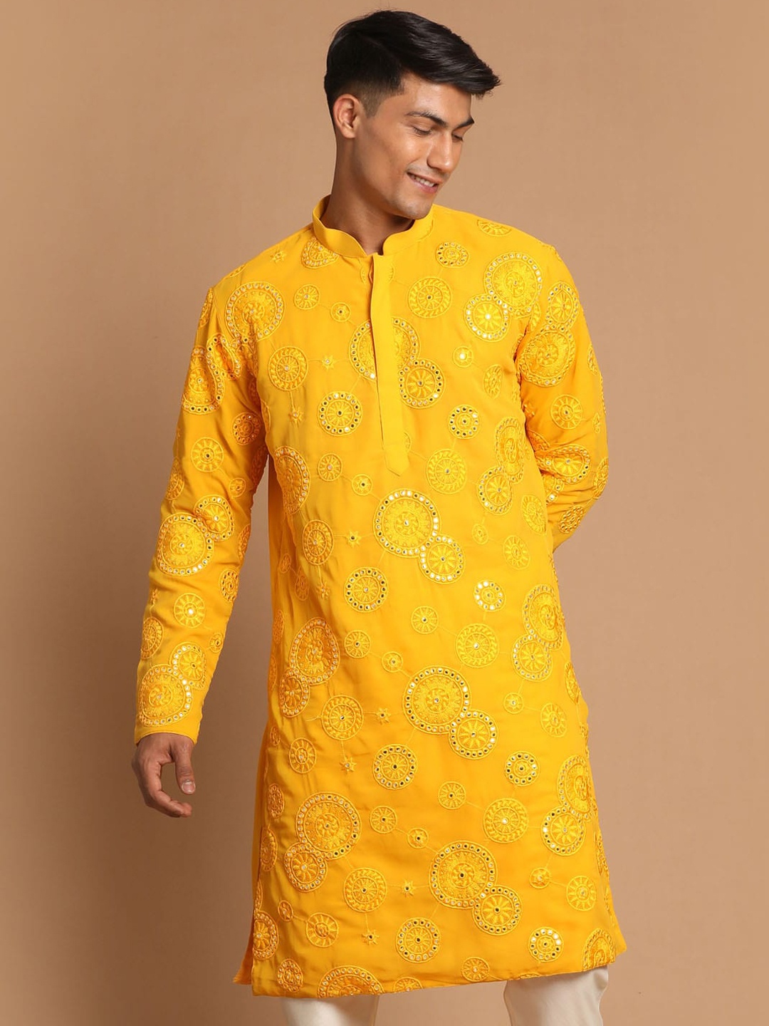 

VASTRAMAY Men Yellow Floral Embroidered Mirror Work Georgette Kurta