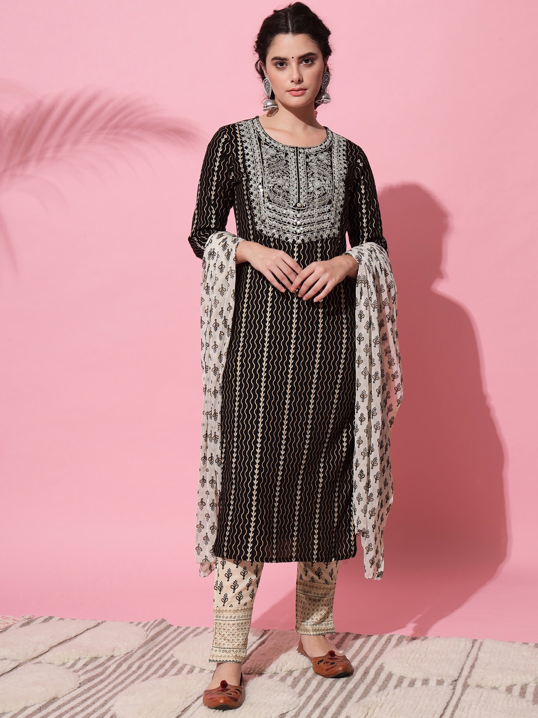 

VAANI CREATION Women Black Printed Pure Cotton Kurta with Trousers & With Dupatta
