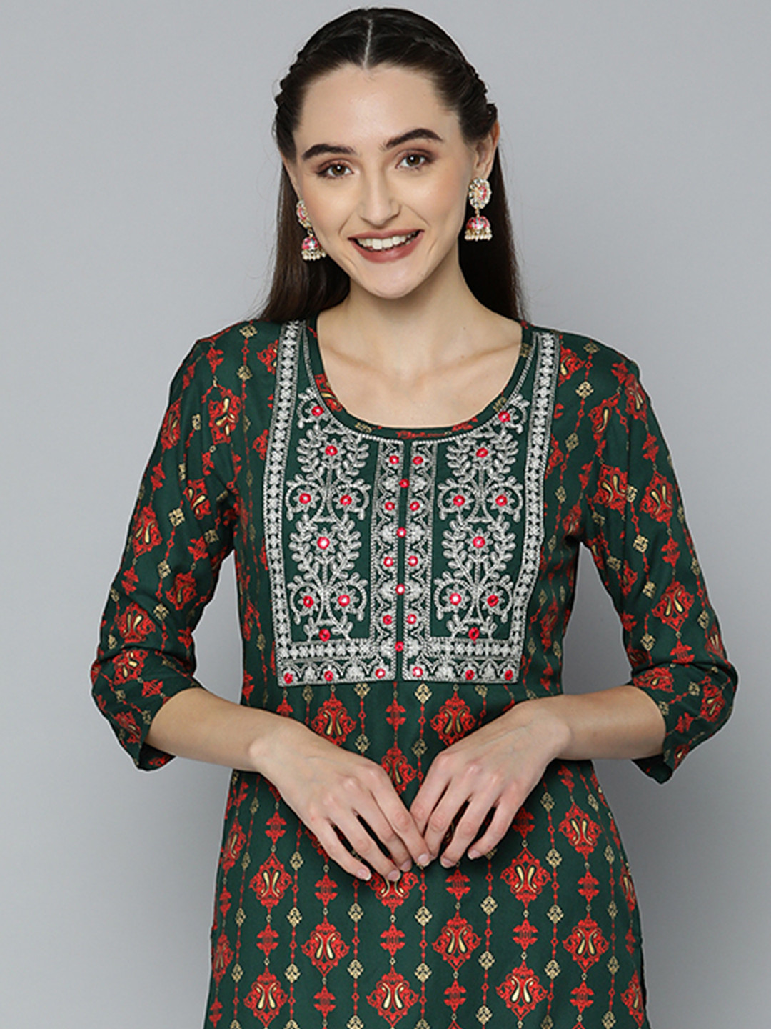 

HERE&NOW Women Red & Green Ethnic Motifs Printed Embroidered Mirror Work Kurta