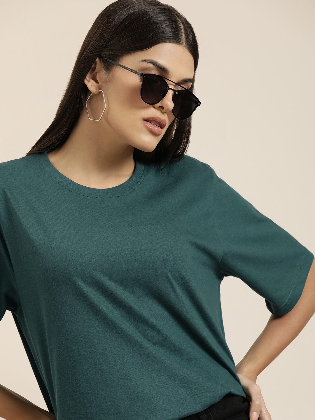 

Difference of Opinion Women Teal Green Solid Pure Cotton Oversized T-shirt