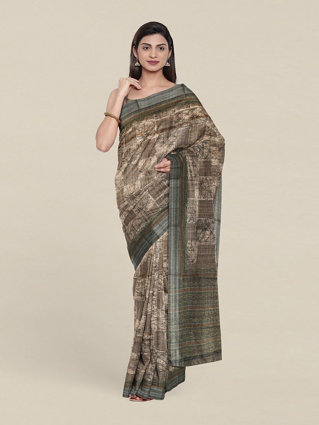 

Pothys Green & Silver-Toned Zari Printed Jute Silk Saree
