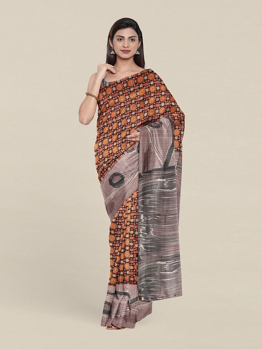 

Pothys Grey & Red Embellished Jute Silk Saree