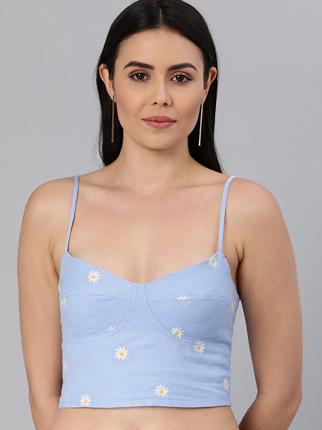 

ANI Blue & White Floral Print Smocked Crop Top