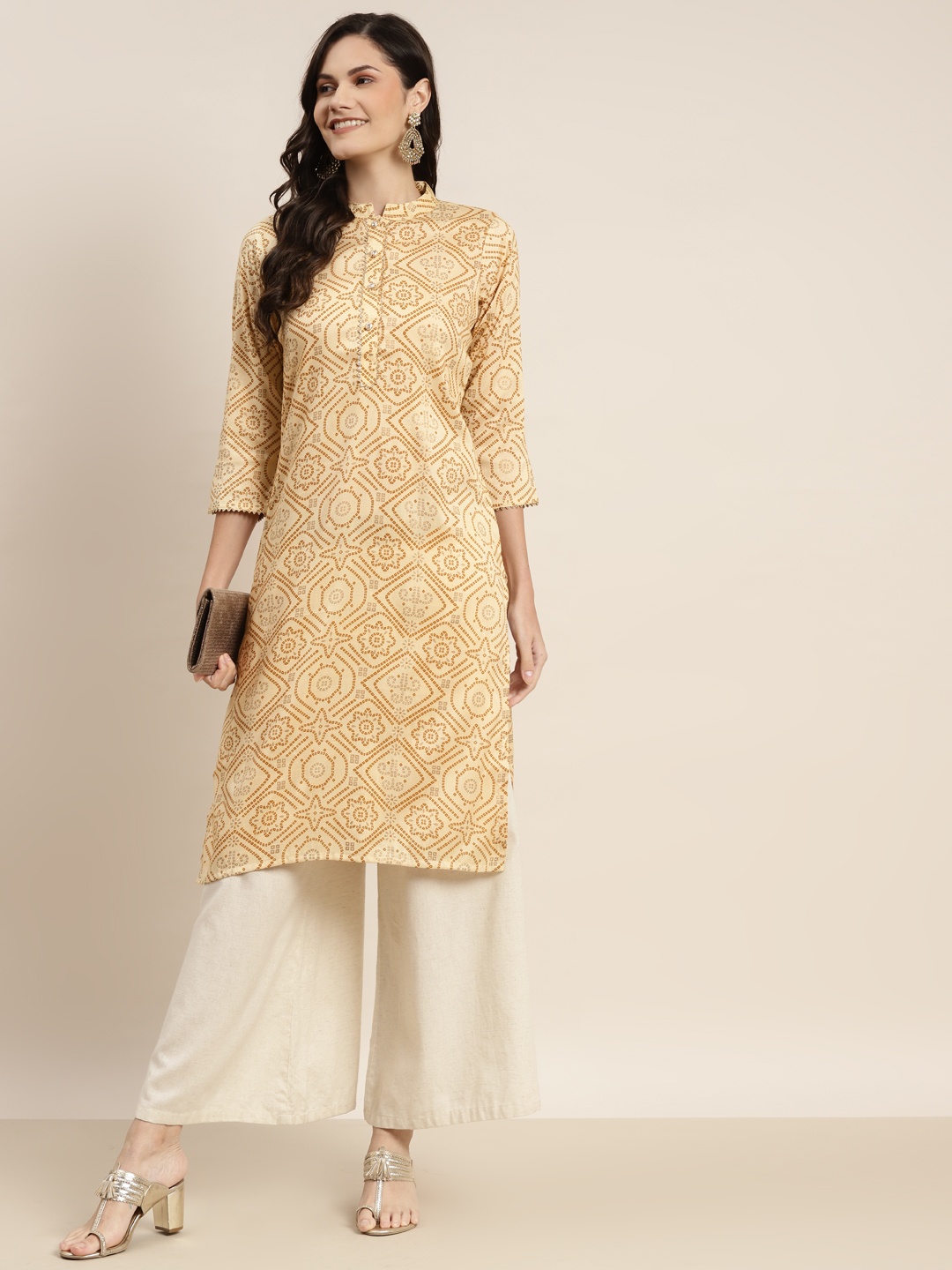 

Jompers Women Mustard Yellow Bandhani Printed Gotta Patti Kurta
