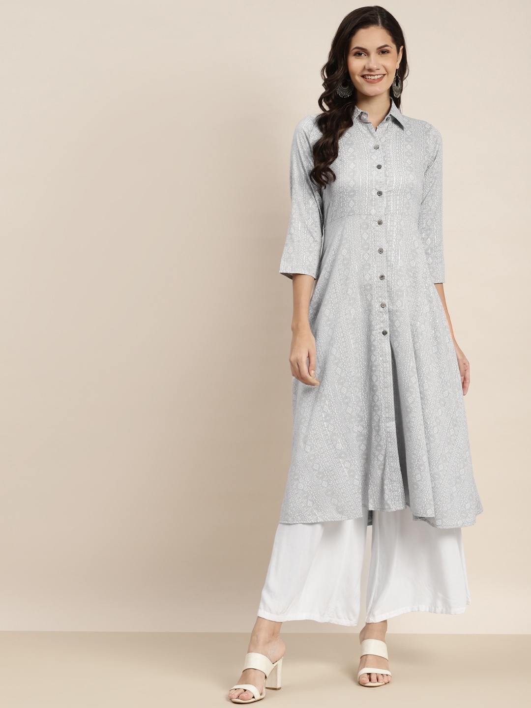 

Jompers Women Grey & Off White Ethnic Motifs Printed Anarkali Cotton Kurta