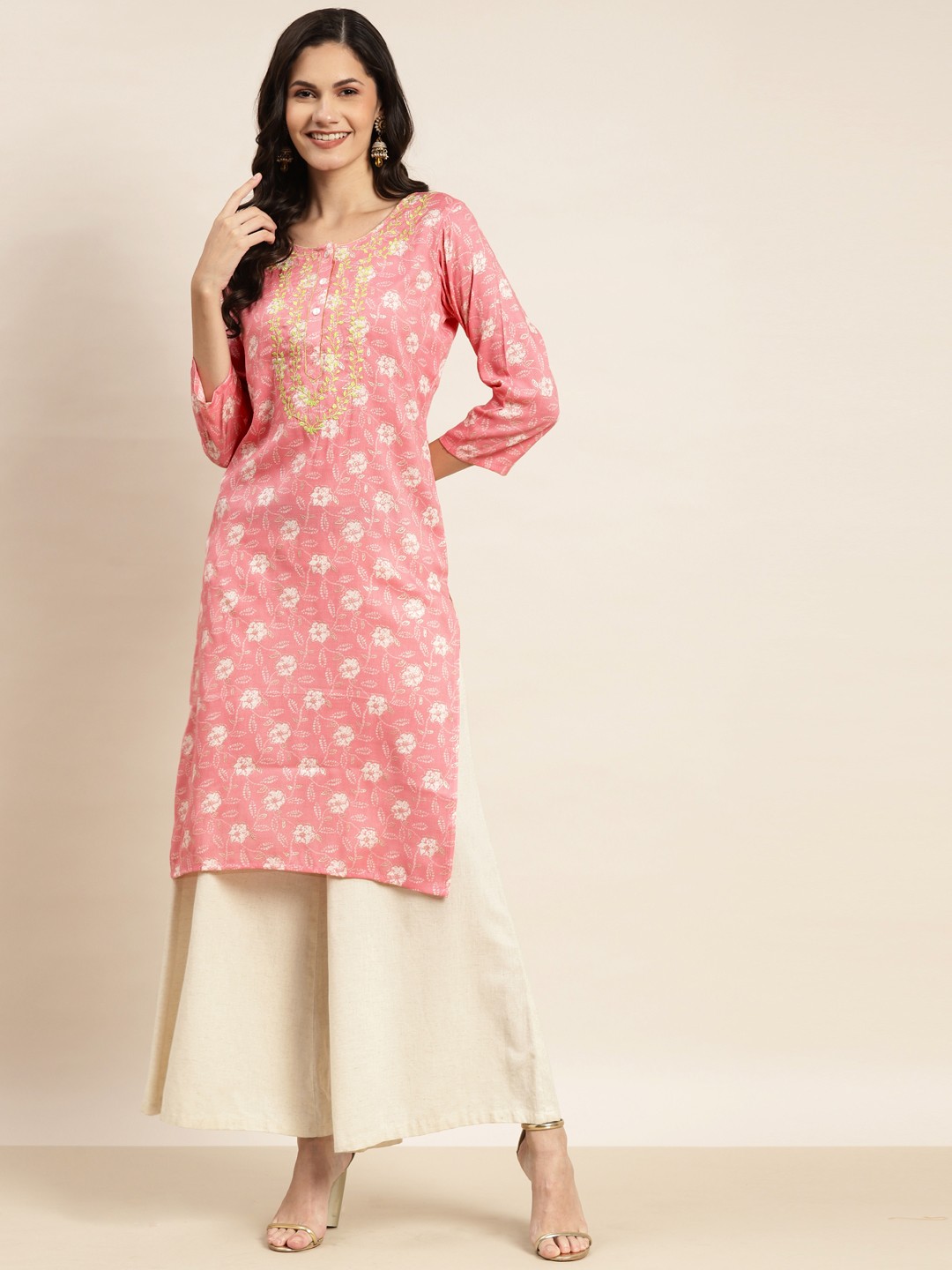 

Jompers Women Pink & Off White Floral Printed Embroidered Detail Kurta