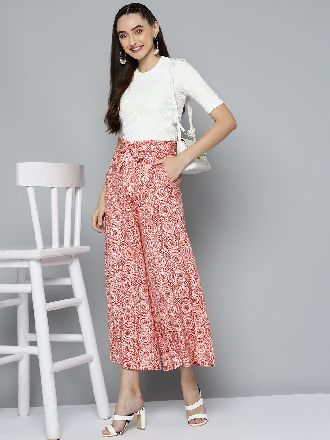 

HERE&NOW Women Red & White Printed Flared Cropped Palazzos