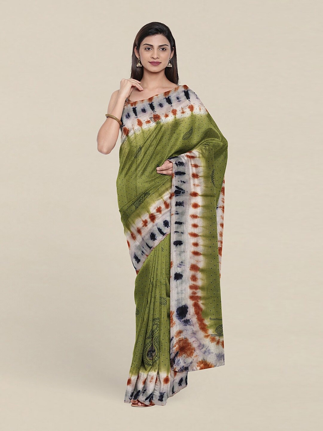 

Pothys Green & Off White Paisley Pure Cotton Saree