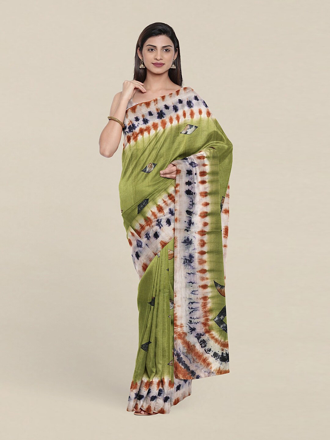 

Pothys Green & Off White Pure Cotton Saree