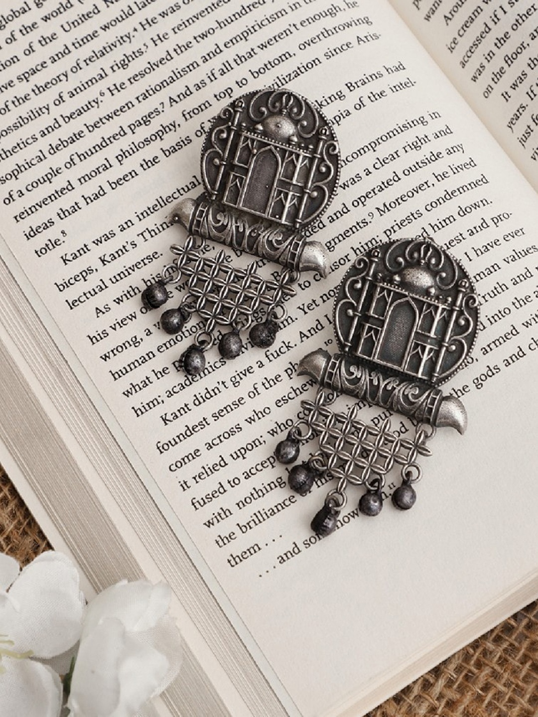 

VENI Women Silver-Toned Oxidized Contemporary Drop Earrings