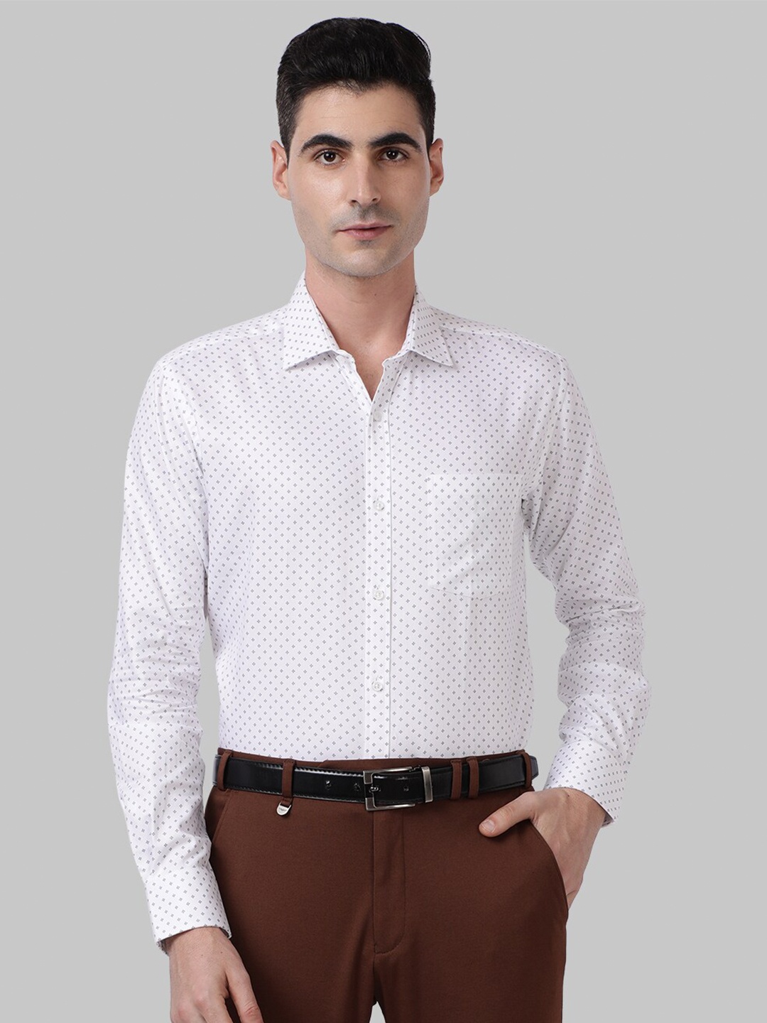 

Park Avenue Men White Cotton Slim Fit Printed Formal Shirt