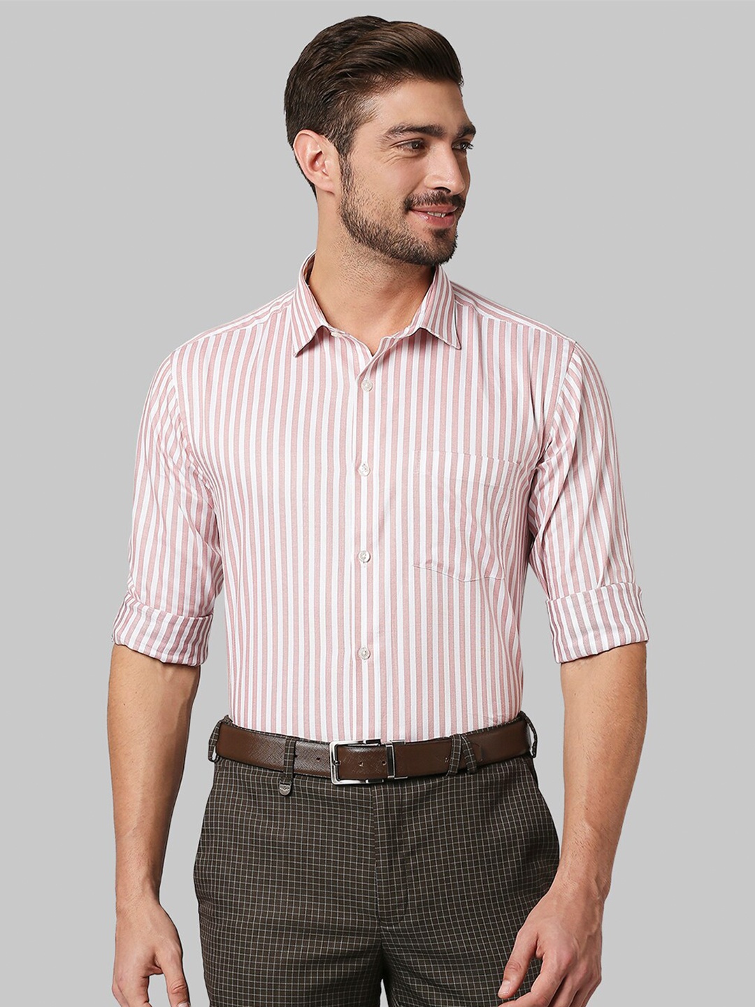 

Park Avenue Men Red Slim Fit Striped Formal Shirt