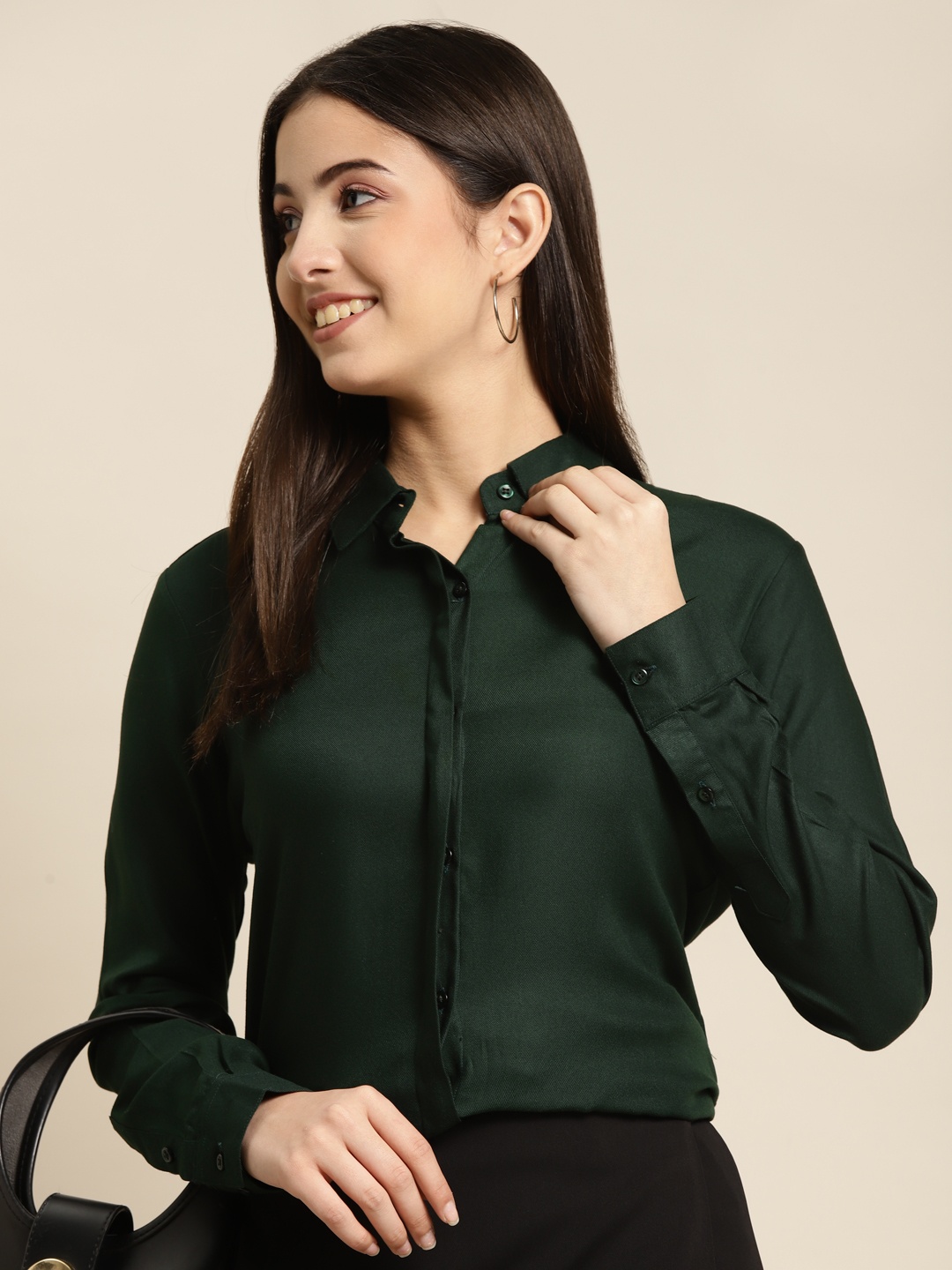 

Hancock Women Green Solid Regular Fit Formal Shirt