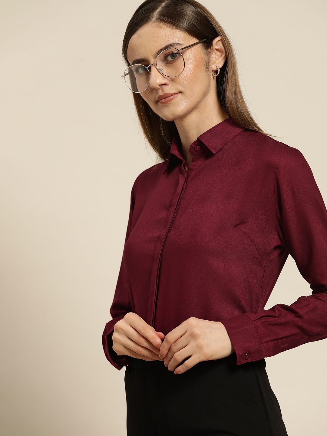 

Hancock Women Burgundy Solid Regular Fit Formal Shirt