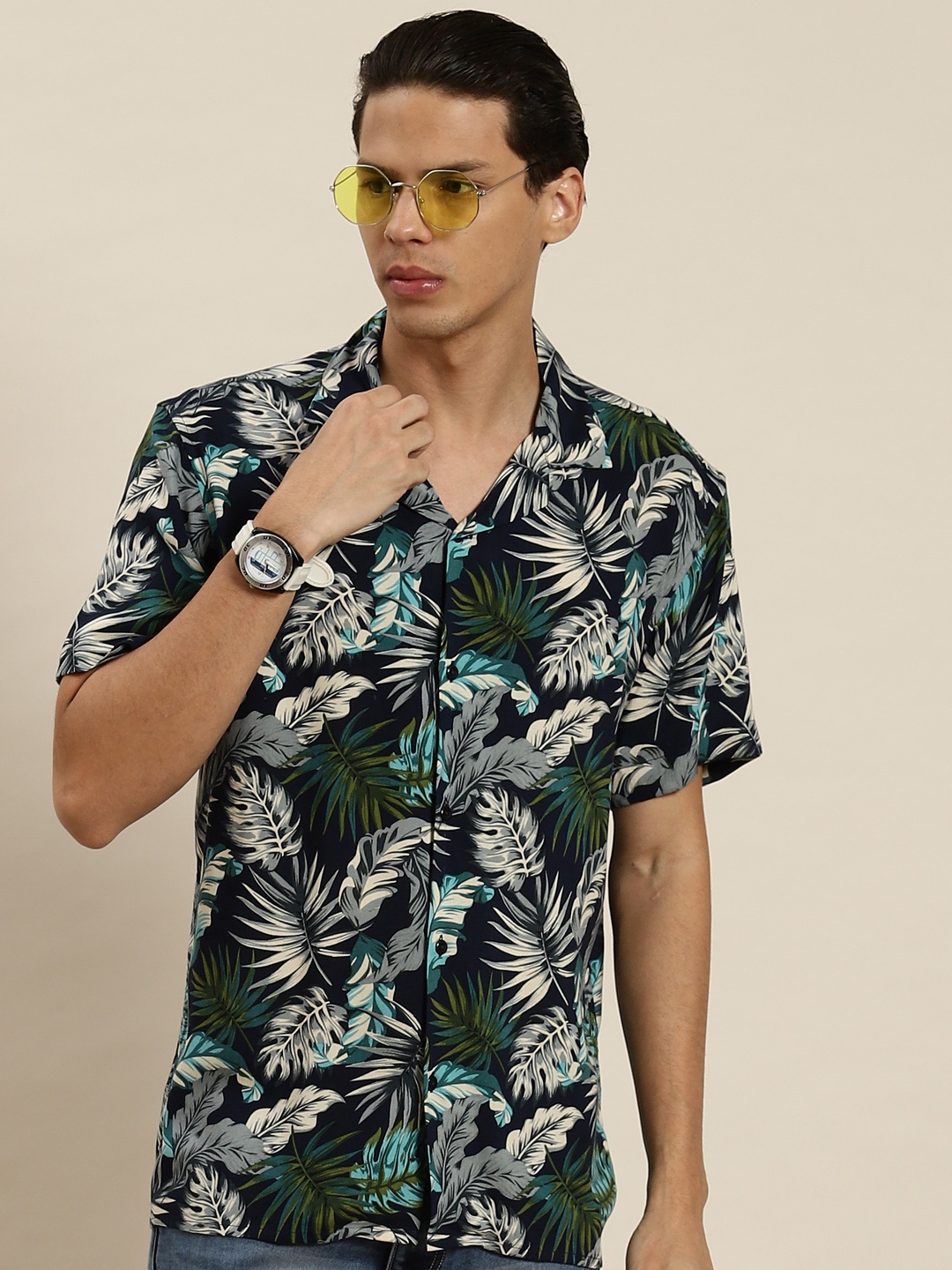 

Hancock Men Navy Blue & Grey Relaxed Floral Printed Casual Shirt
