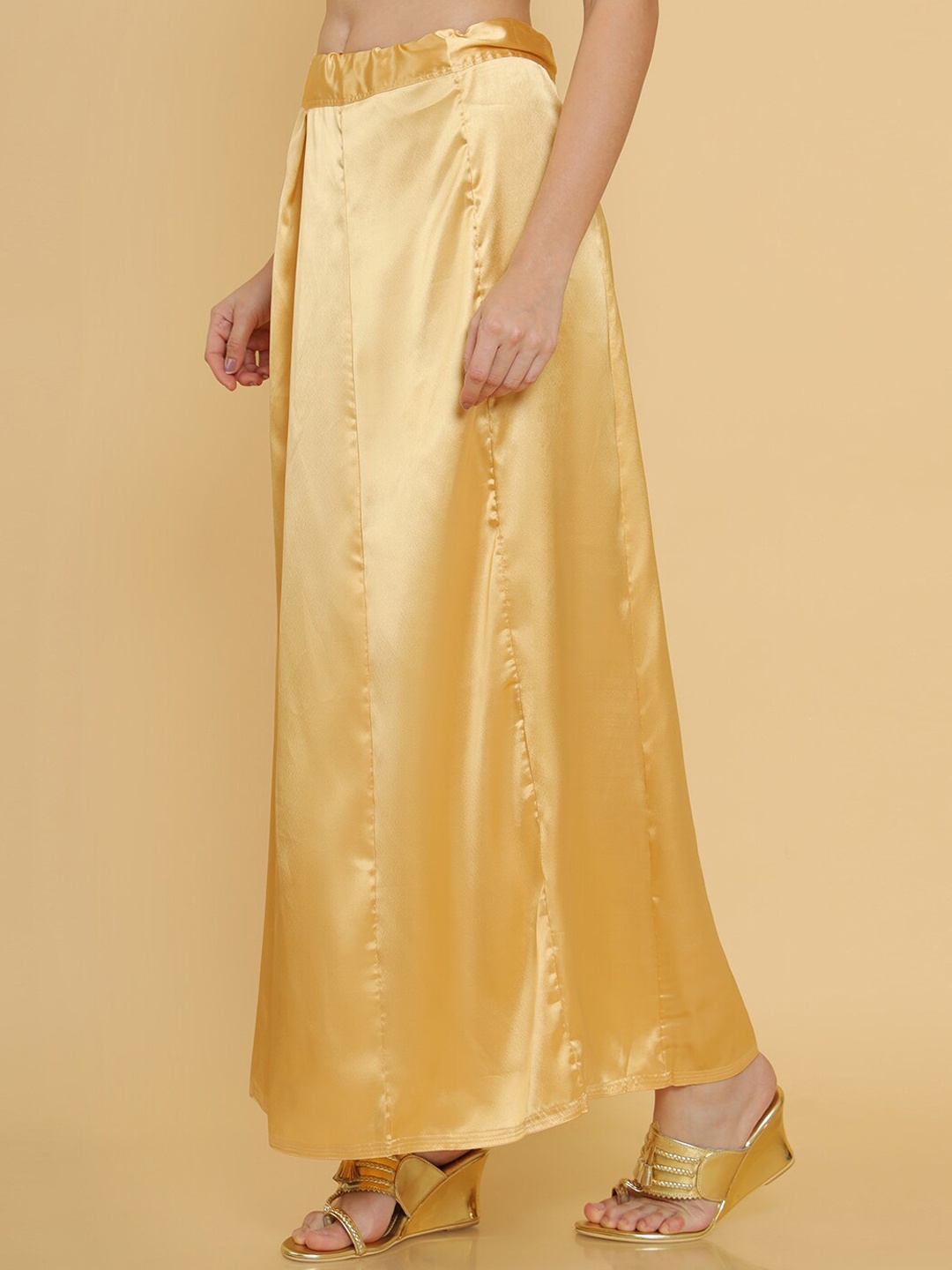 

Soch Women Golden Solid Saree Shapewear, Gold