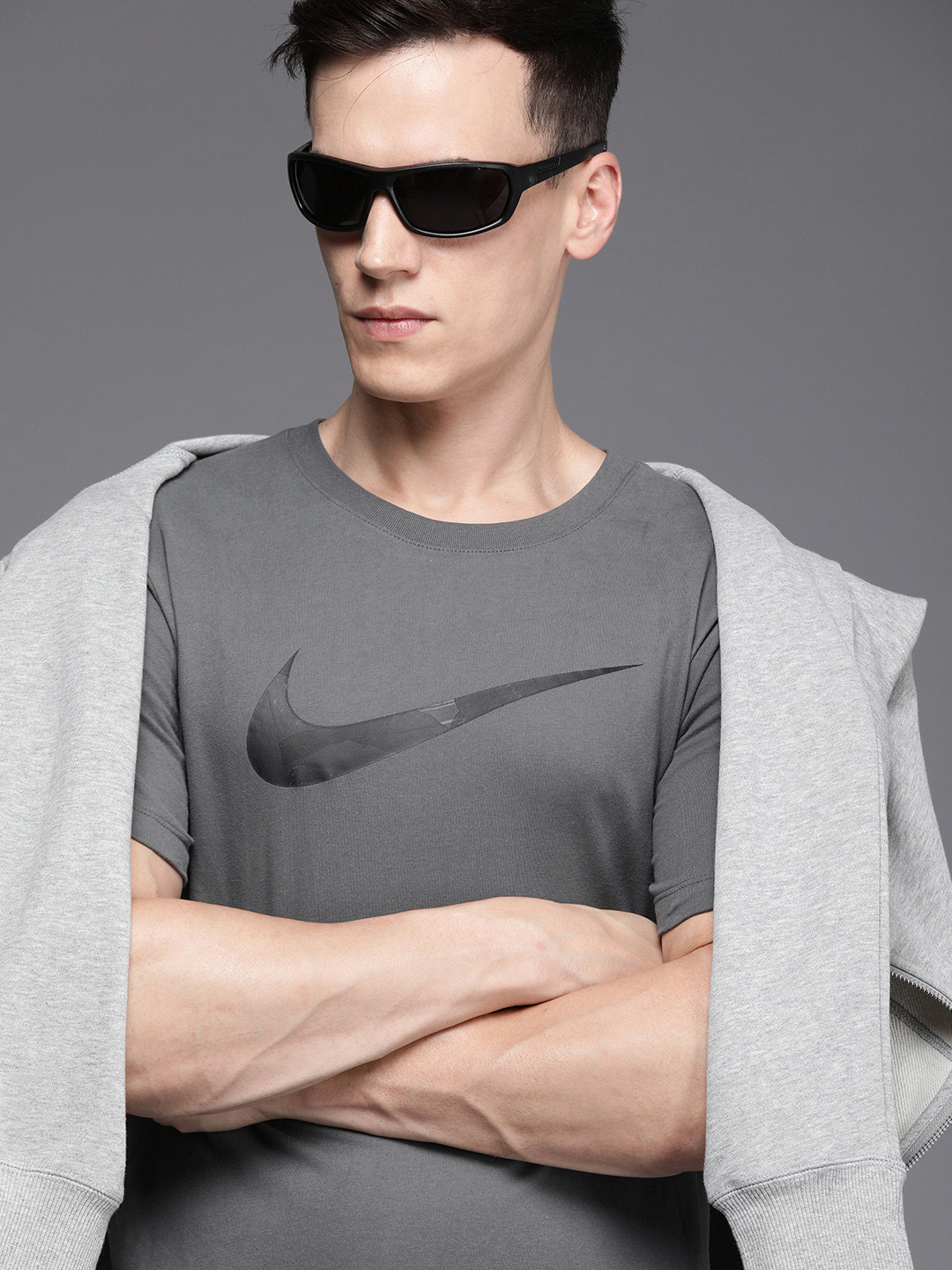 

Nike Men Grey Brand Logo Printed Dri-FIT Training T-shirt