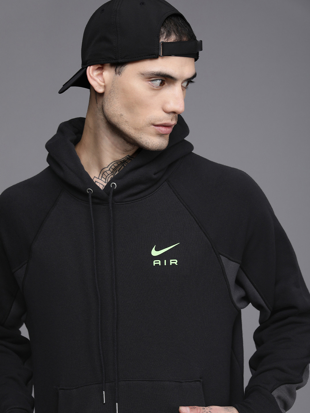 

Nike Men Black Solid Pure Cotton Hooded Sweatshirt