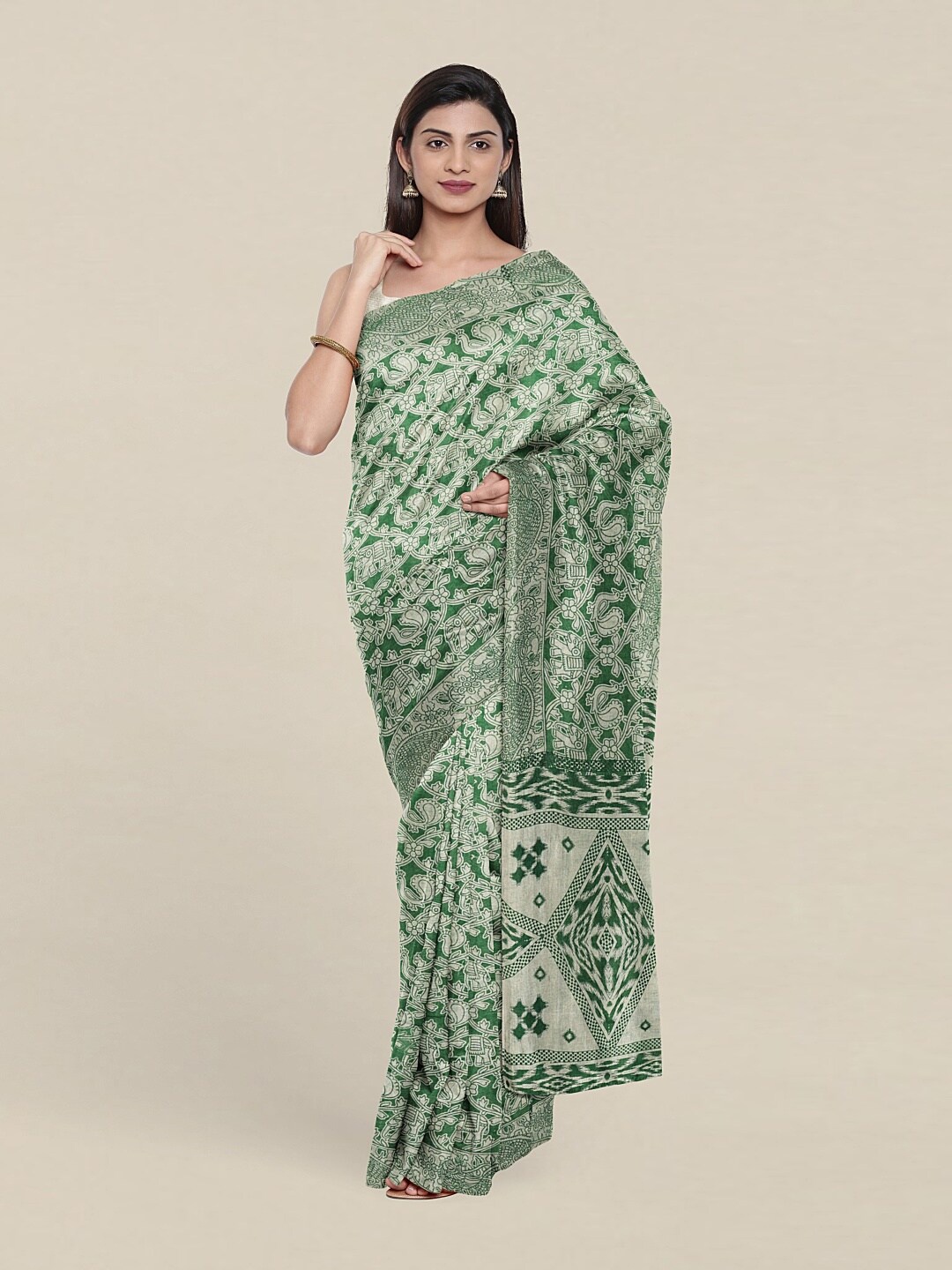 

Pothys Green & White Ethnic Motifs Pure Cotton Saree