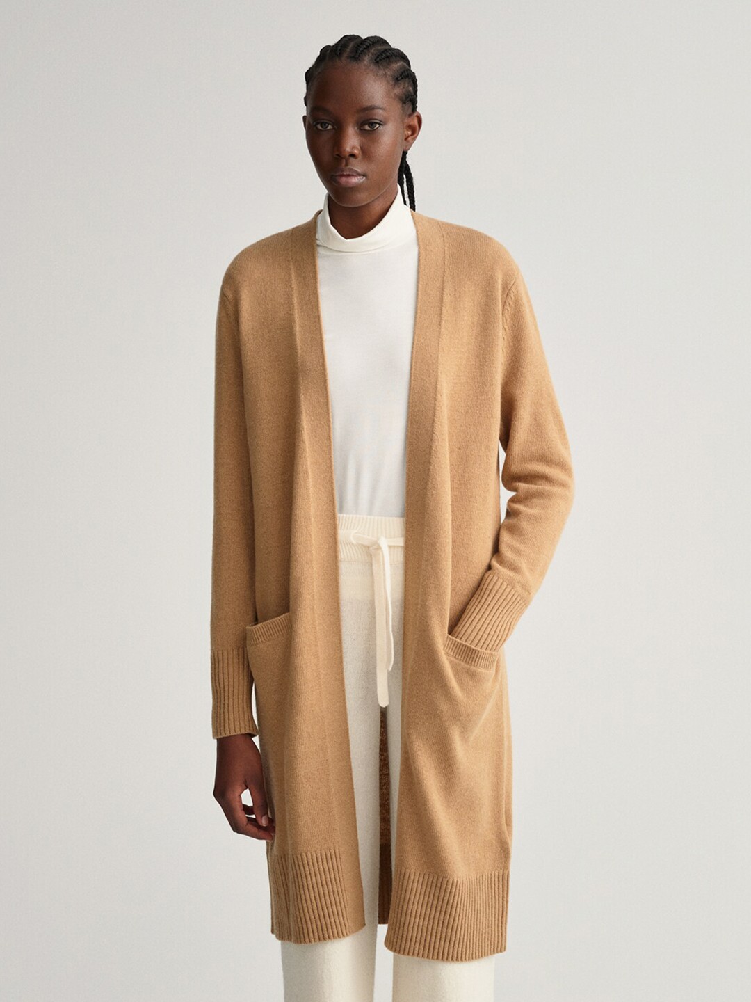 

GANT Women Solid Khaki Cardigan