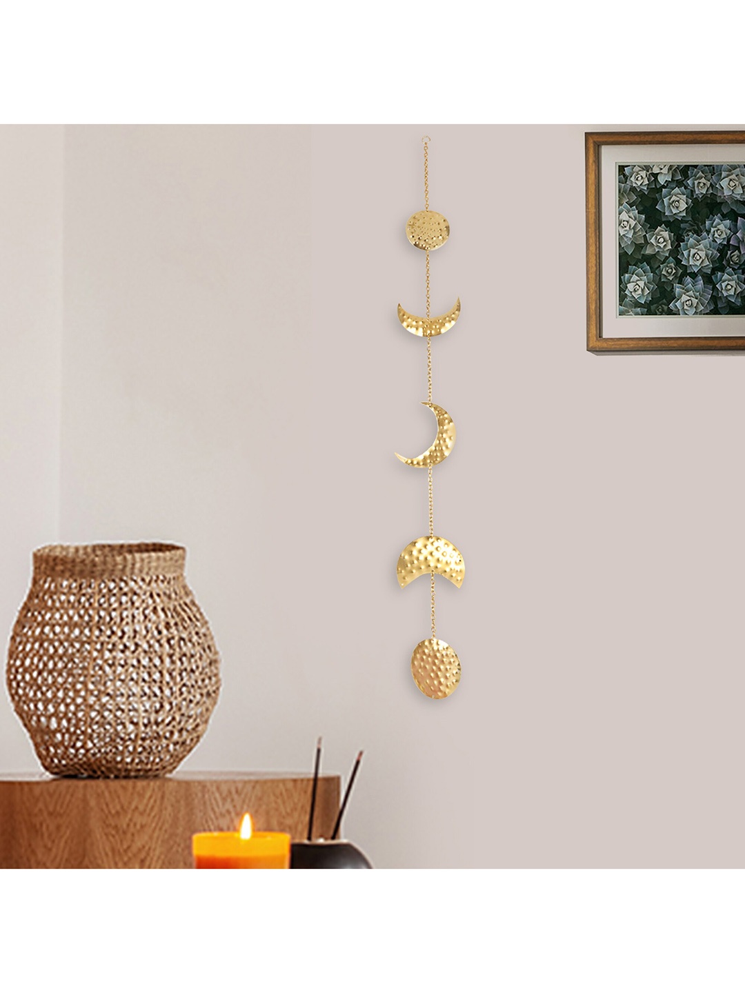 

BS AMOR Gold-Toned Solid Metal Wall Hanging