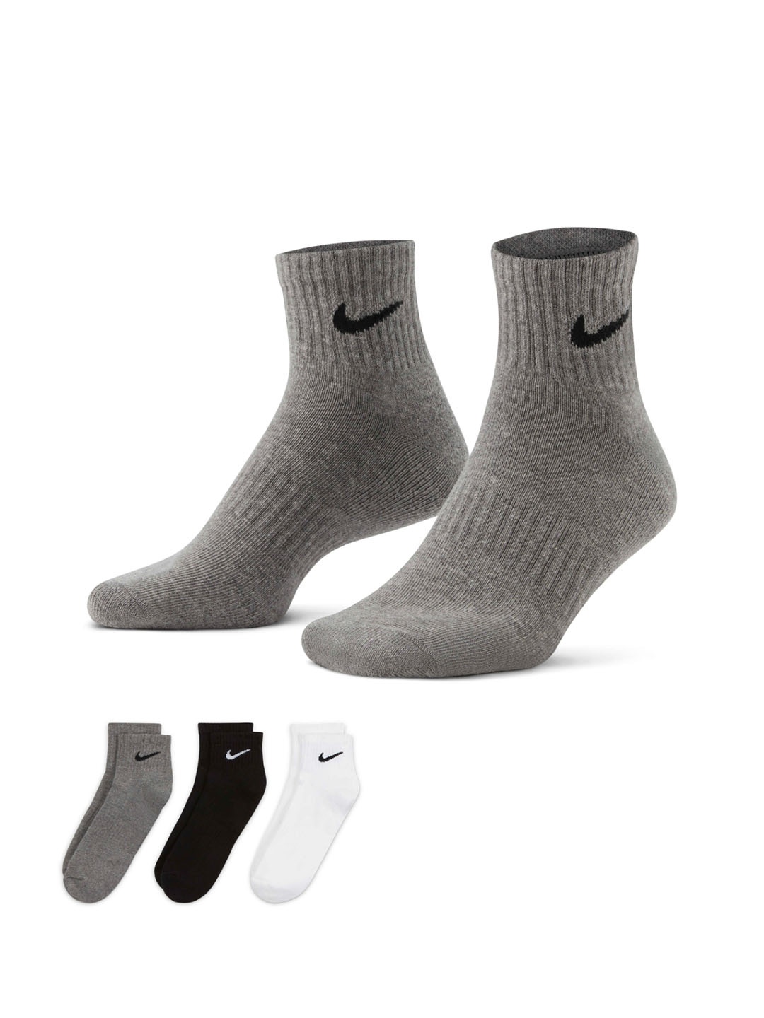 

Nike Men Pack of 3 Everyday Cushioned Ankle Length Training Socks, White