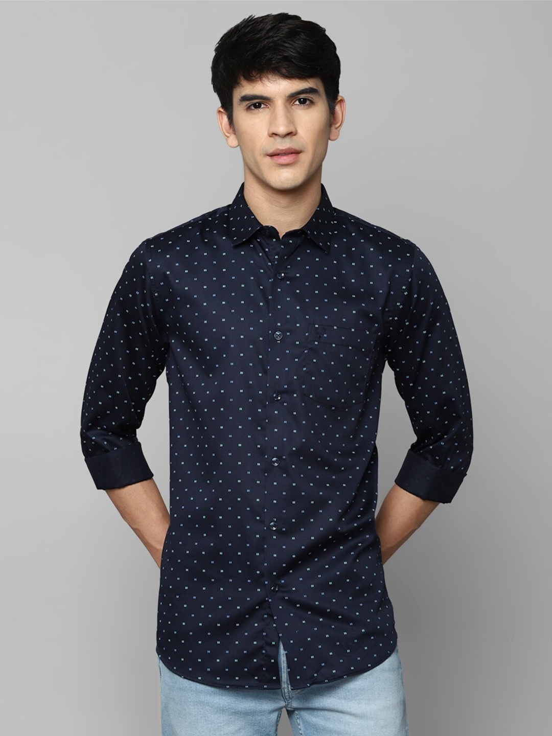 

Allen Solly Men Navy Blue Slim Fit Printed Casual Shirt