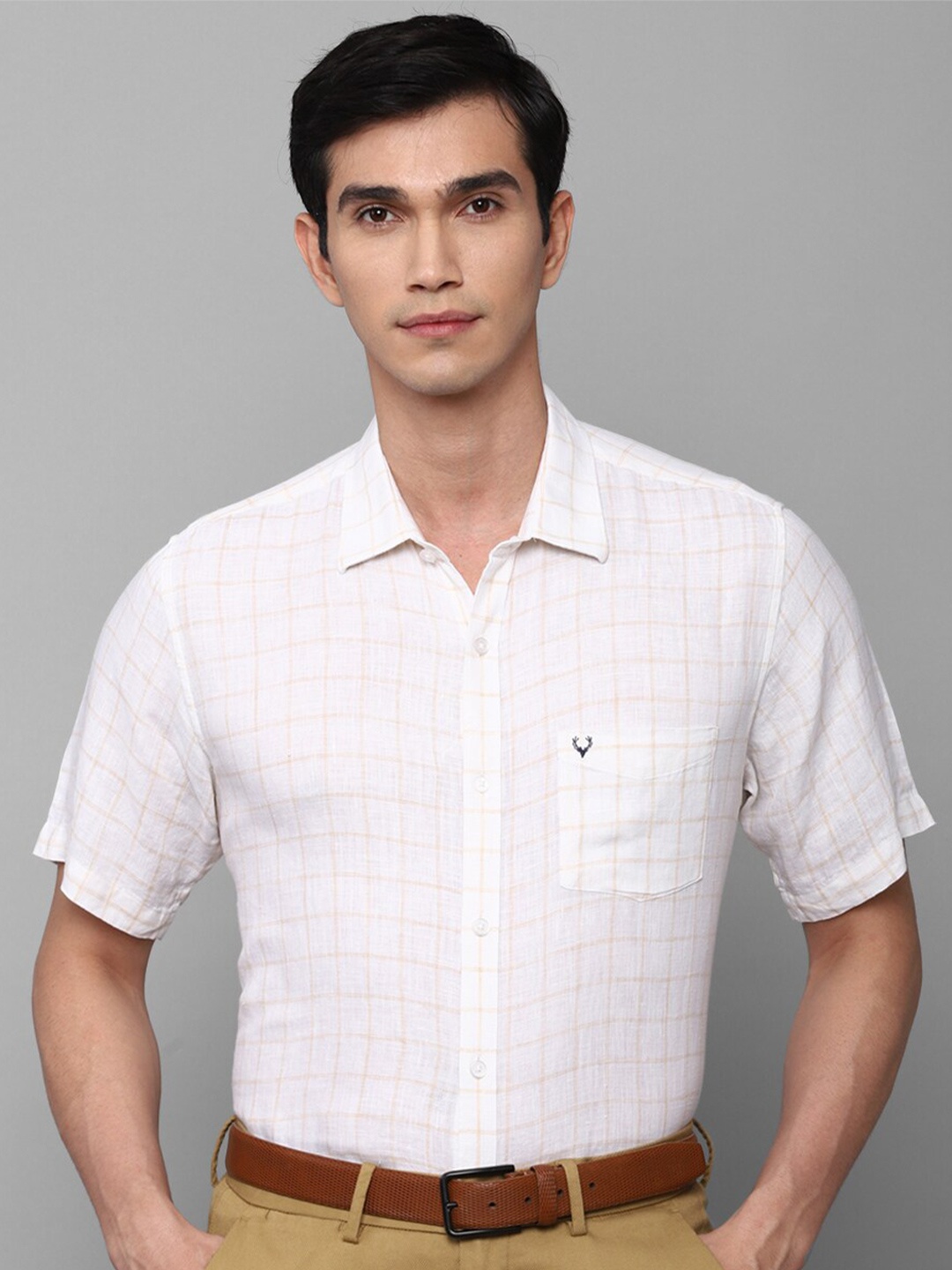 

Allen Solly Men White Slim Fit Checked Casual Shirt