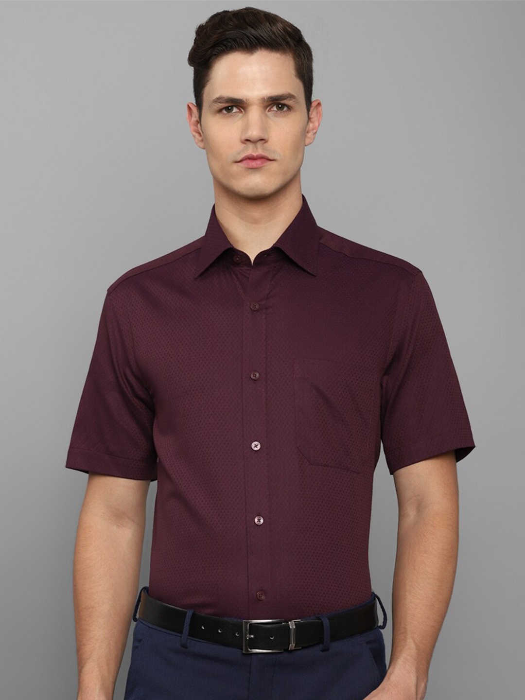 

Louis Philippe Men Purple Slim Fit Cotton Formal Shirt