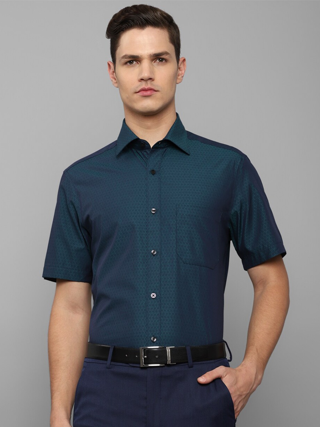 

Louis Philippe Men Green Slim Fit Formal Shirt