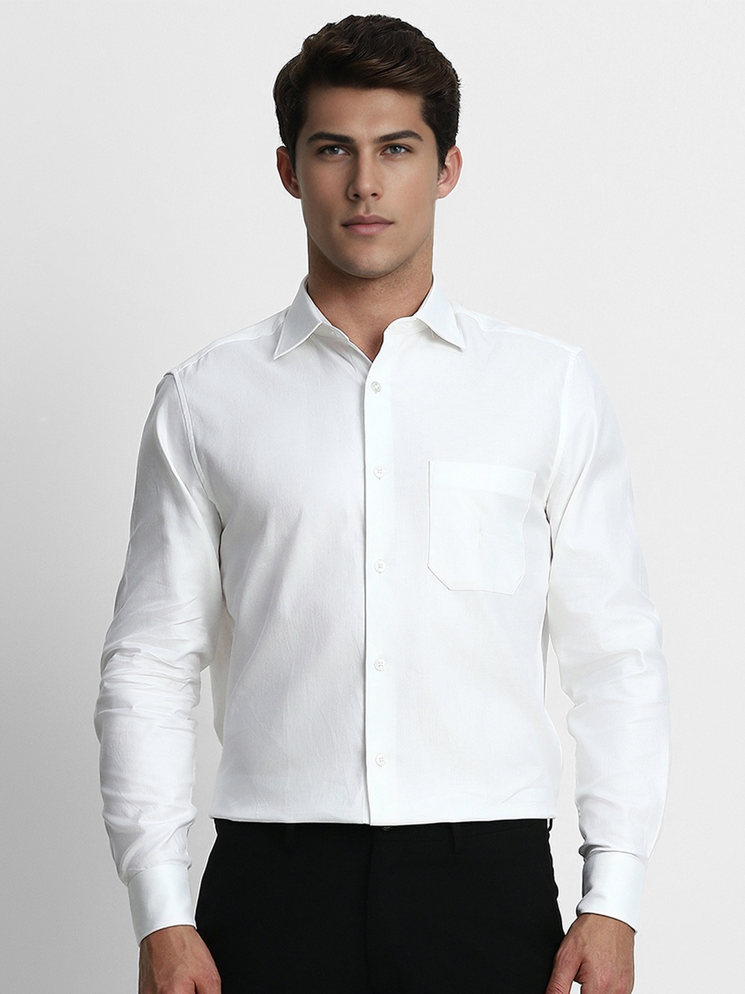 

Louis Philippe Men White Solid Pure Cotton Slim Fit Formal Shirt