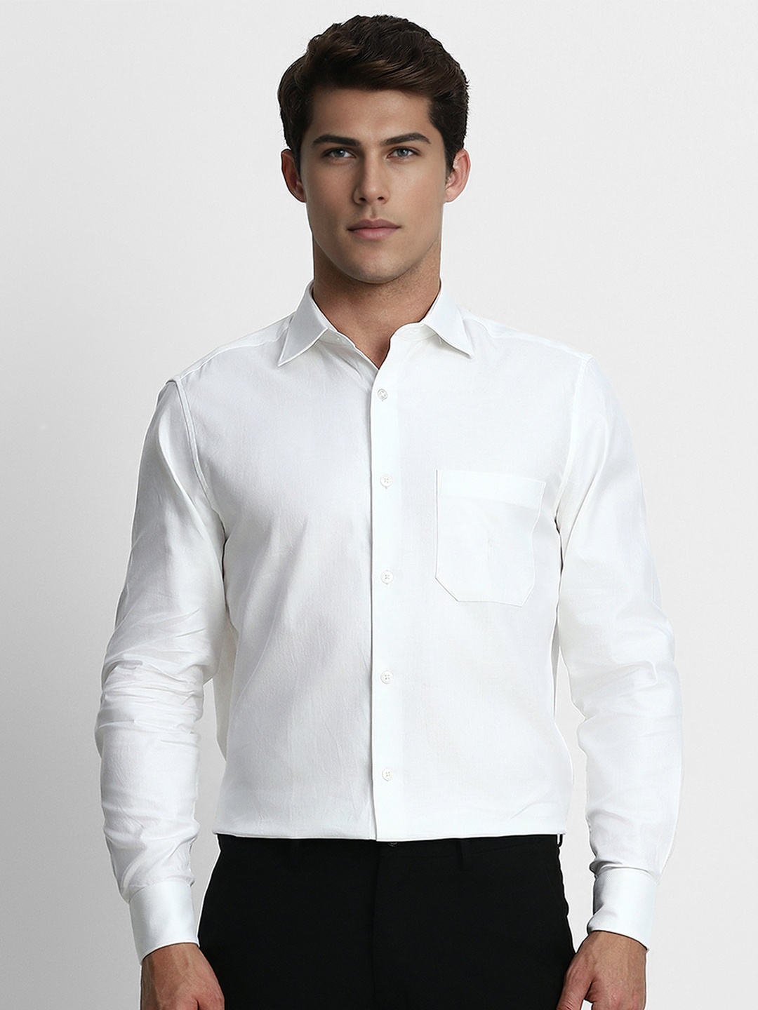 

Louis Philippe Men White Slim Fit Pure Cotton Formal Shirt