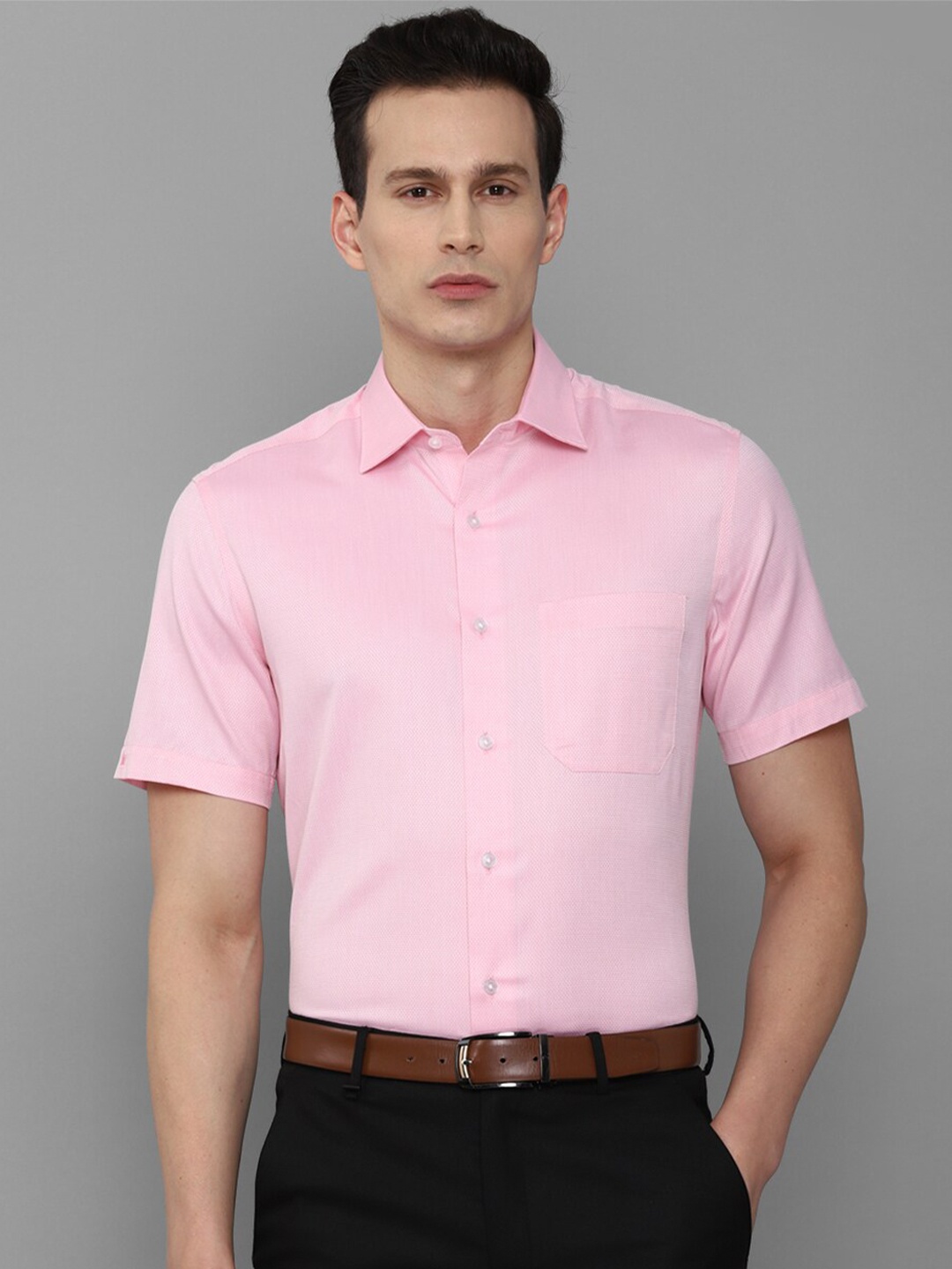 

Louis Philippe Men Pink Slim Fit Pure Cotton Formal Shirt