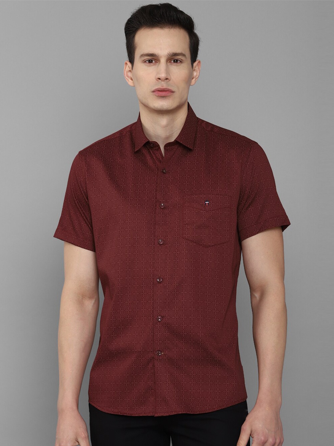 

Louis Philippe Sport Men Maroon Slim Fit Floral Printed Cotton Casual Shirt