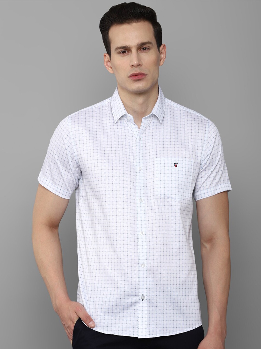 

Louis Philippe Sport Men White Slim Fit Checked Pure Cotton Formal Shirt