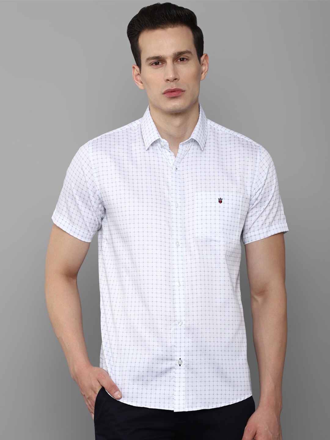 

Louis Philippe Sport Men White Slim Fit Checked Casual Shirt