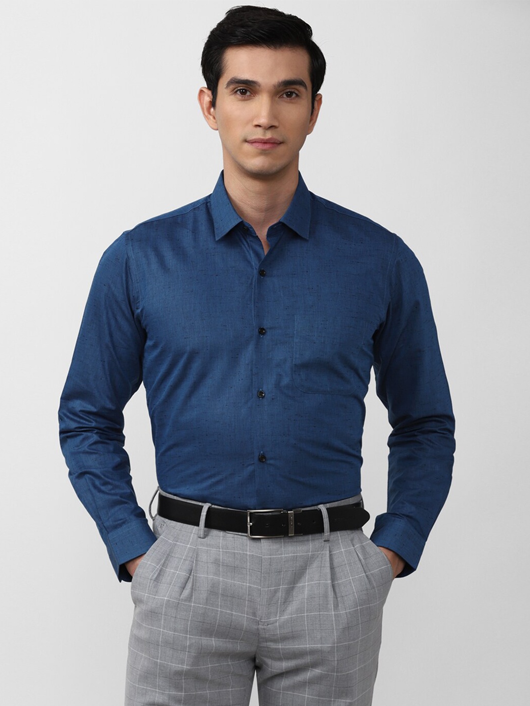 

Peter England Men Blue Slim Fit Formal Shirt