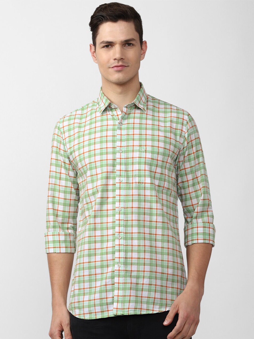 

Peter England Casuals Men Green Checked Casual Shirt